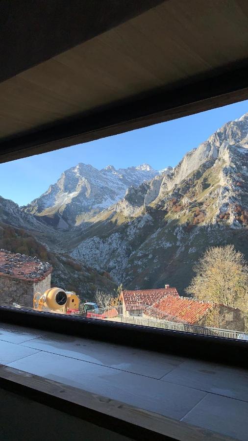 Casa Rural La Cabana Del Valleyu Sotres Bagian luar foto